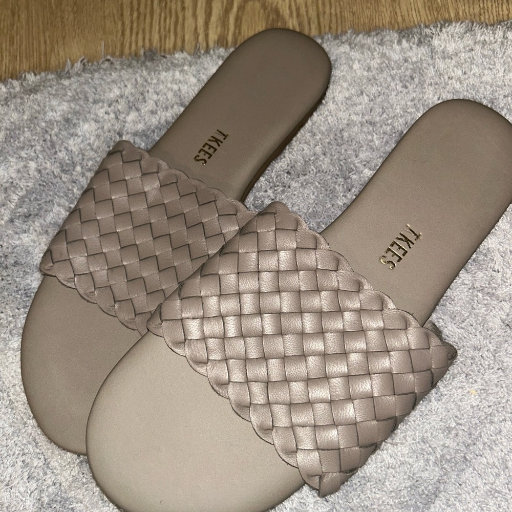 TKEES Women's Woven Slide Sandals - Gray